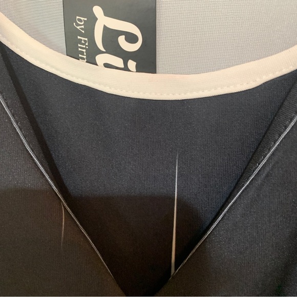 Lilly stretch top new with tags - Picture 8 of 11